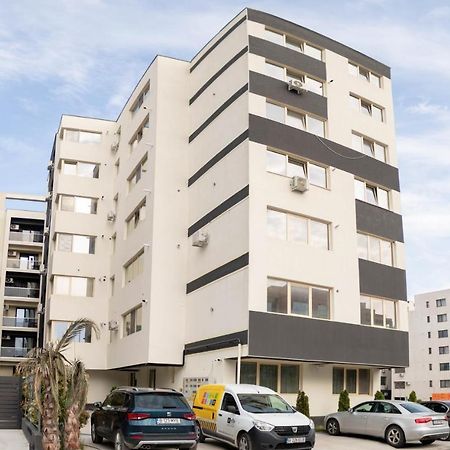 Yzza Apartament Navodari Exterior photo